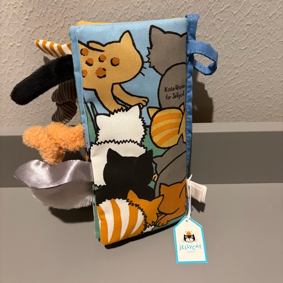 Jellycat London Kitten Tails Crinkle Soft Baby Infant Book Toy Brand New w/ Tags - Picture 2 of 8